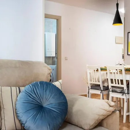 Pink Viajero - Winter By The Sea