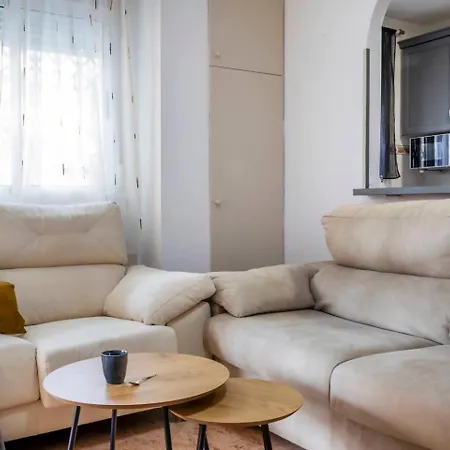 Pink Viajero - Winter By The Sea *